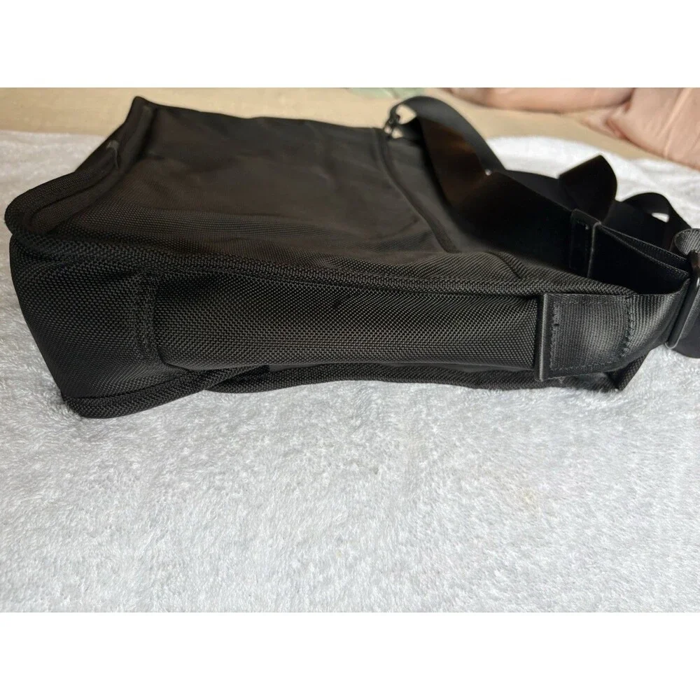 TUMI Black Ballistic Nylon Messenger Laptop Bag Briefcase Shoulder Strap Alpha